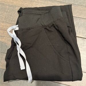 Figs women’s black yola petite skinny scrub pants 2.0 petite size S